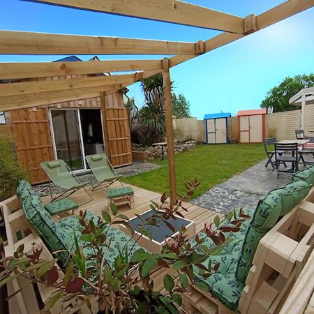 Dans Une Maison Familiale Avec Jardin A 800M De La Plage Breville-sur-Mer Экстерьер фото